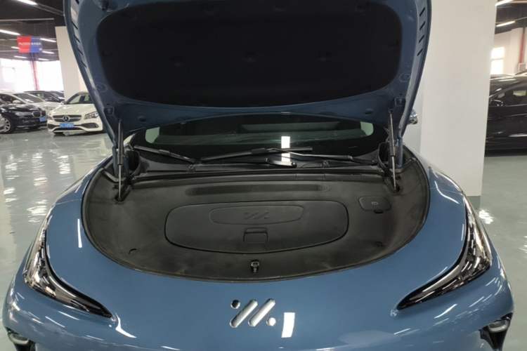 Used IM LS6 2025 Lingxi Intelligent Driving Edition Engine Bay