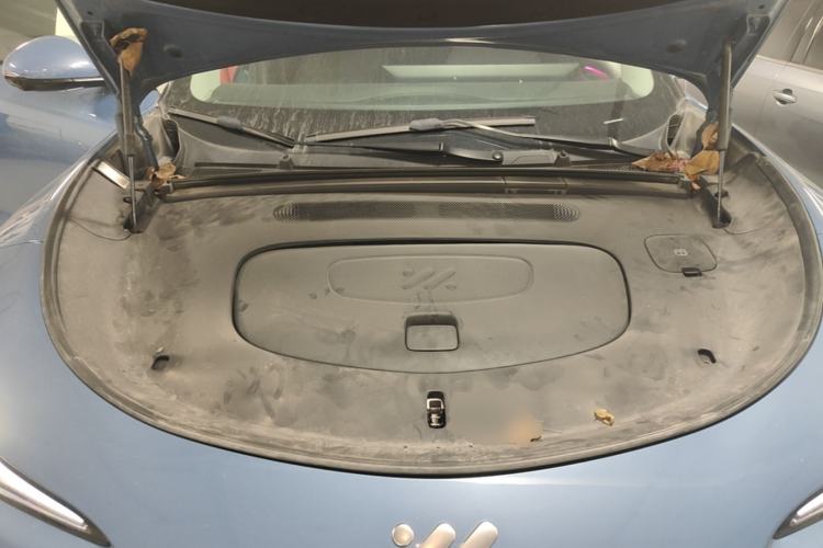 Used IM LS6 2025 Lingxi Intelligent Driving Edition Engine Bay
