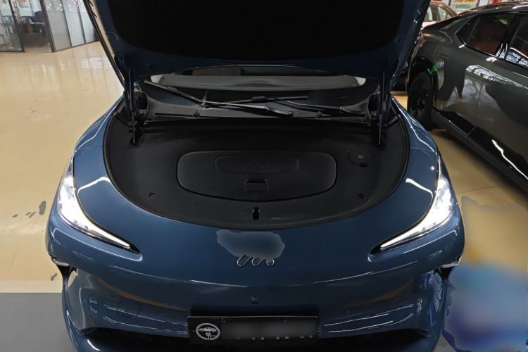 Used IM LS6 2025 Lingxi Intelligent Driving Edition Engine Bay