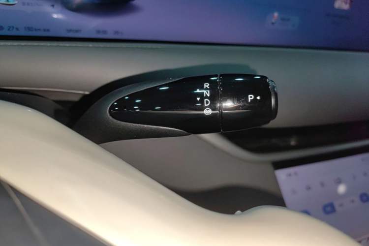 Used IM LS6 2025 Ultra-Powerful Lingxi Intelligent Enjoyment Edition Gear Lever