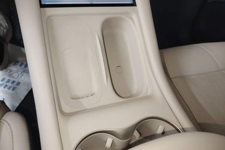 Used IM LS6 2025 Lingxi Intelligent Driving Edition Interior 1