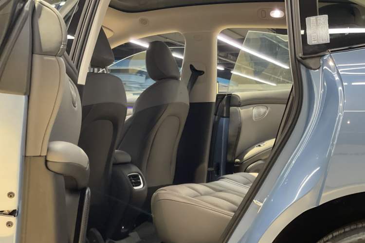 Used IM LS6 2025 Lingxi Intelligent Driving Edition Interior 10