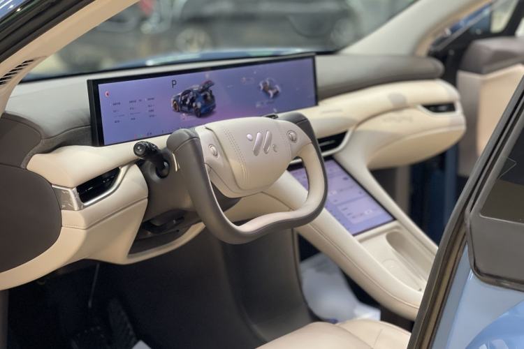 Used IM LS6 2025 Lingxi Intelligent Driving Edition Interior 2