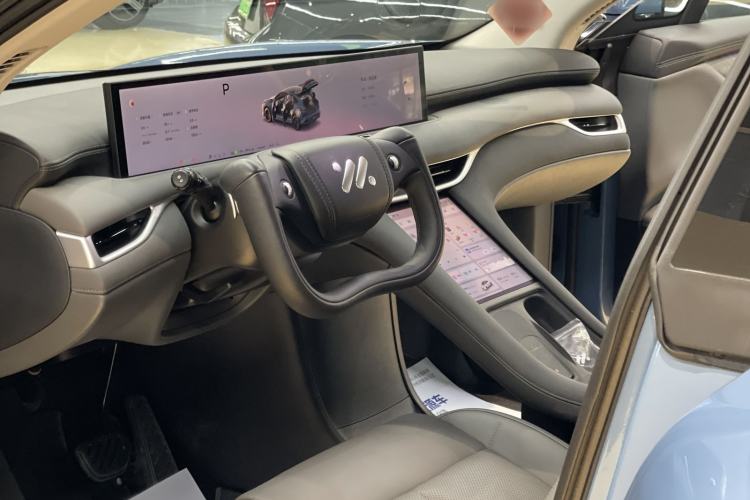 Used IM LS6 2025 Lingxi Intelligent Driving Edition Interior 2