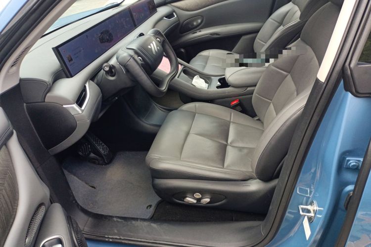 Used IM LS6 2025 Ultra-Powerful Lingxi Intelligent Enjoyment Edition Interior 3