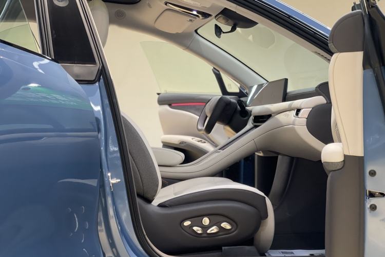 Used IM LS6 2025 Lingxi Intelligent Driving Edition Interior 4