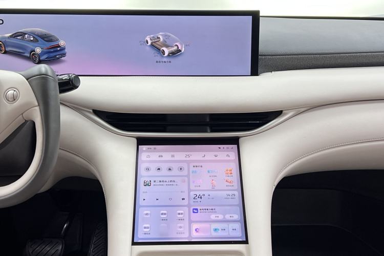 Used IM LS6 2025 Lingxi Intelligent Driving Edition Interior 6