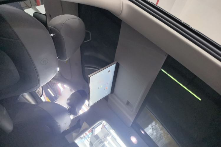 Used IM LS6 2025 Ultra-Powerful Lingxi Intelligent Theater Edition Interior 7