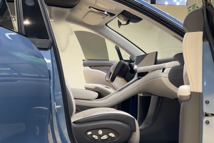 Used IM LS6 2025 Lingxi Intelligent Driving Edition Interior 7