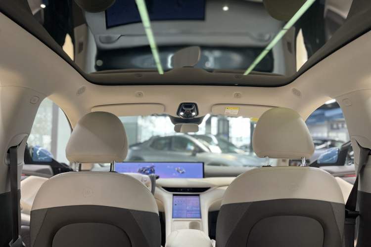 Used IM LS6 2025 Lingxi Intelligent Driving Edition Interior 8