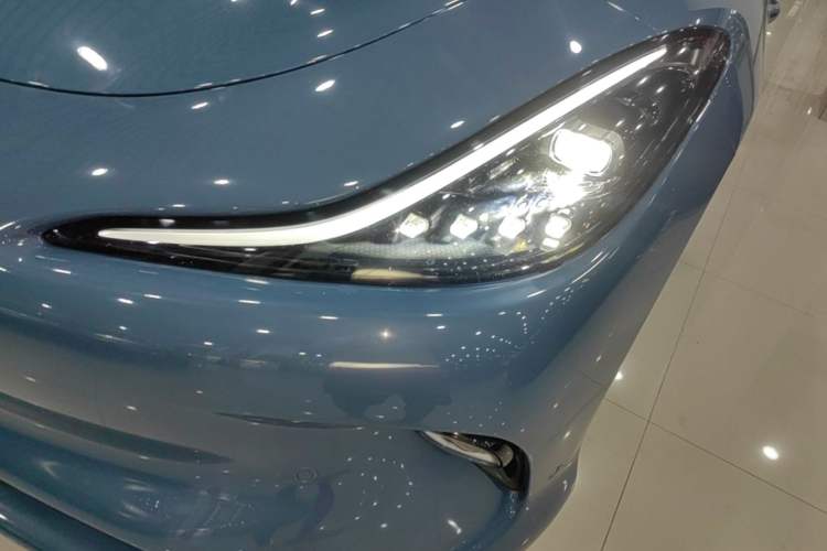 Used IM LS6 2025 Ultra-Powerful Lingxi Intelligent Enjoyment Edition Left Front Headlight