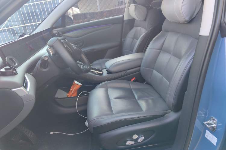 Used IM LS6 2025 Ultra-Powerful Lingxi Intelligent Enjoyment Edition Left Front Seat