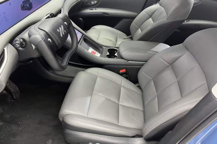 Used IM LS6 2025 Ultra-Powerful Lingxi Intelligent Enjoyment Edition Left Front Seat