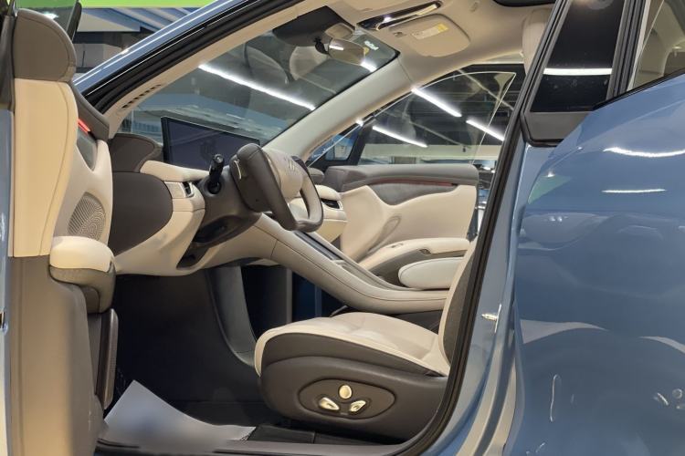 Used IM LS6 2025 Lingxi Intelligent Driving Edition Left Front Seat