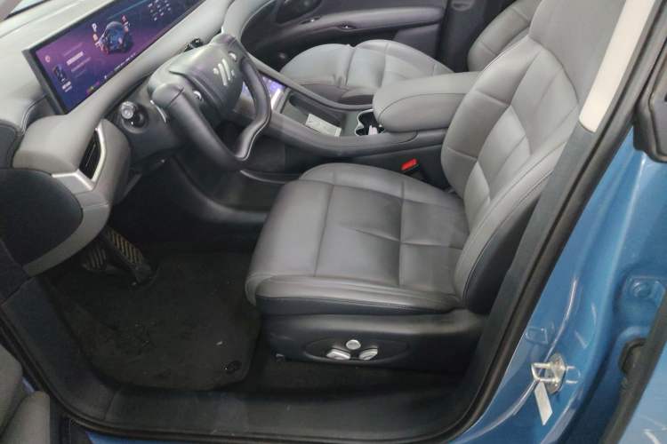 Used IM LS6 2025 Ultra-Powerful Lingxi Intelligent Enjoyment Edition Left Front Seat