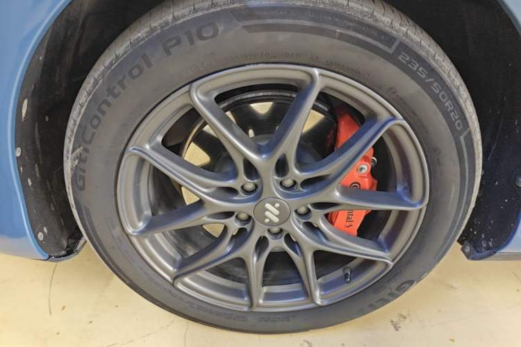 Used IM LS6 2025 Lingxi Intelligent Driving Edition Left Front Wheel Hub