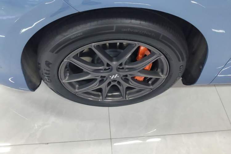 Used IM LS6 2025 Lingxi Intelligent Driving Edition Left Front Wheel Hub
