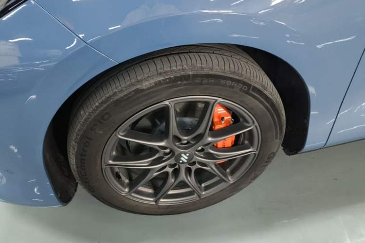 Used IM LS6 2025 Lingxi Intelligent Driving Edition Left Front Wheel Hub