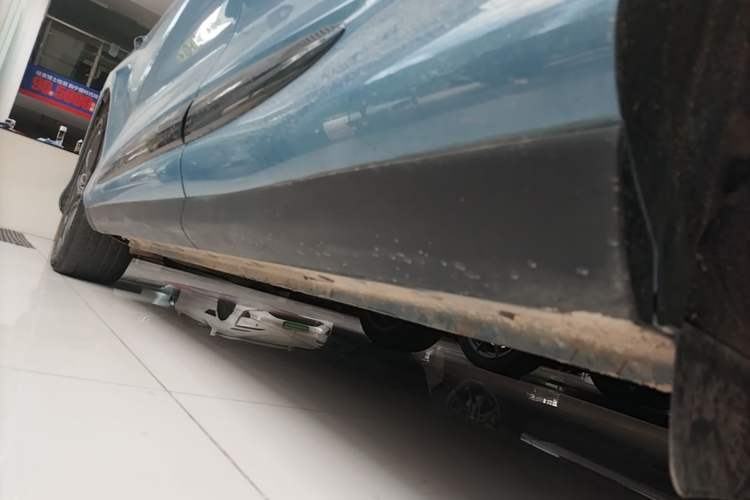 Used IM LS6 2025 Lingxi Intelligent Driving Edition Left Side Sill