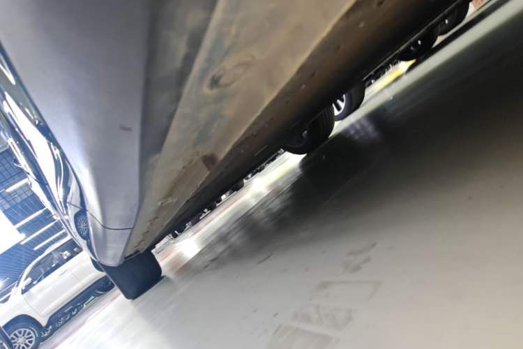 Used IM LS6 2025 Lingxi Intelligent Driving Edition Left Side Sill