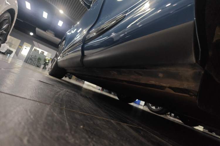 Used IM LS6 2025 Ultra-Powerful Lingxi Intelligent Enjoyment Edition Left Side Sill