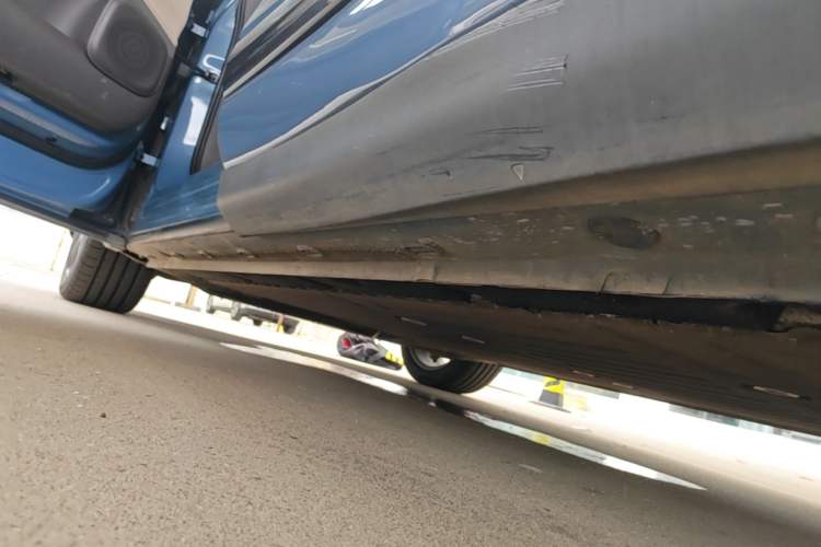 Used IM LS6 2025 Lingxi Intelligent Driving Edition Left Side Sill