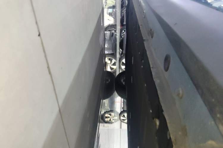 Used IM LS6 2025 Lingxi Intelligent Driving Edition Left Side Sill