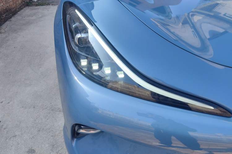 Used IM LS6 2025 Ultra-Powerful Lingxi Intelligent Enjoyment Edition Right Front Headlight