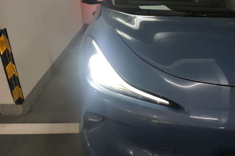 Used IM LS6 2025 Ultra-Powerful Lingxi Intelligent Enjoyment Edition Right Front Headlight