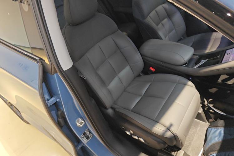 Used IM LS6 2025 Lingxi Intelligent Driving Edition Right Front Seat