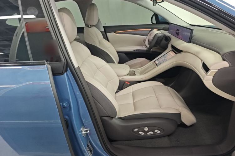 Used IM LS6 2025 Lingxi Intelligent Driving Edition Right Front Seat
