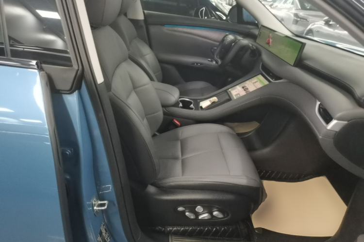 Used IM LS6 2025 Lingxi Intelligent Driving Edition Right Front Seat