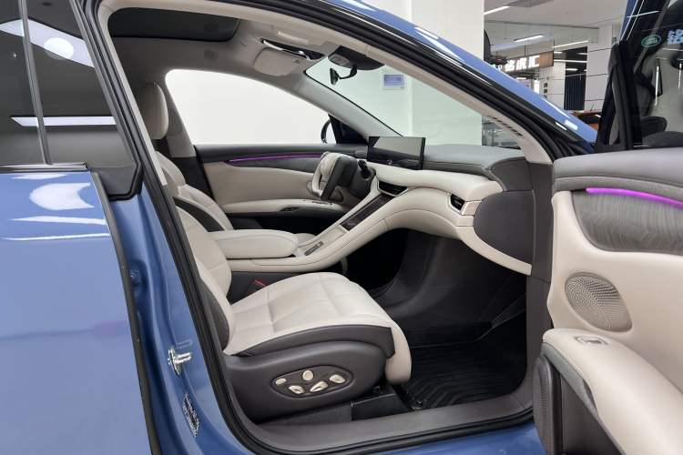 Used IM LS6 2025 Lingxi Intelligent Driving Edition Right Front Seat