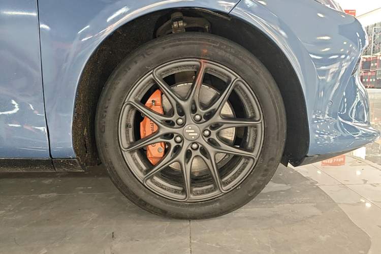 Used IM LS6 2025 Lingxi Intelligent Driving Edition Right Front Wheel Hub