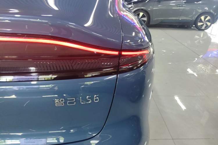 Used IM LS6 2025 Lingxi Intelligent Driving Edition Right Rear Taillight