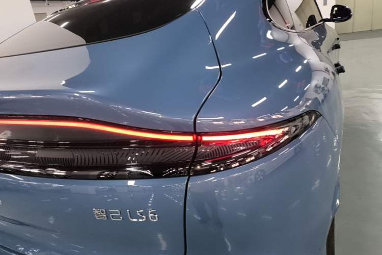 Used IM LS6 2025 Lingxi Intelligent Driving Edition Right Rear Taillight
