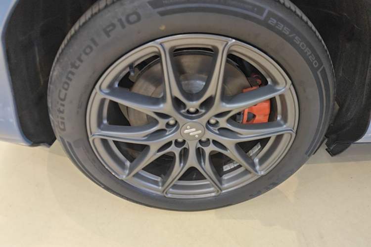 Used IM LS6 2025 Lingxi Intelligent Driving Edition Right Rear Wheel Hub