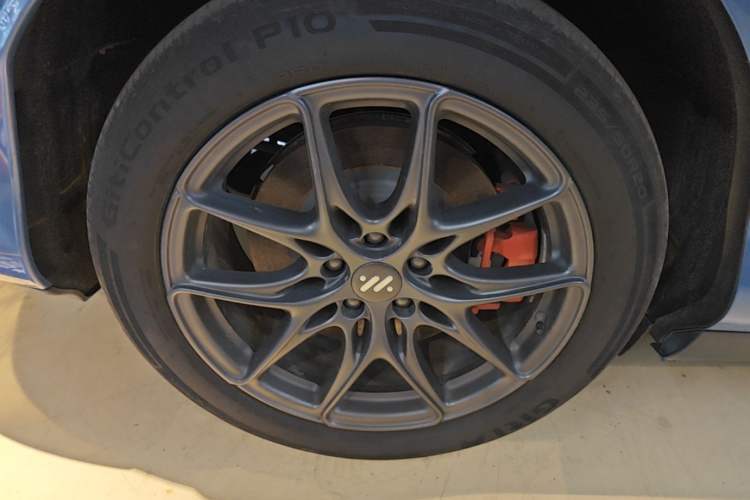Used IM LS6 2025 Lingxi Intelligent Driving Edition Right Rear Wheel Hub