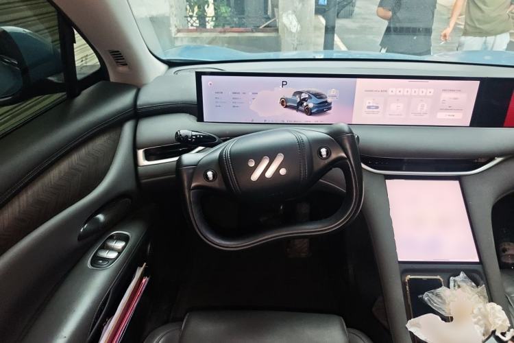 Used IM LS6 2025 Ultra-Powerful Lingxi Intelligent Enjoyment Edition Steering Wheel