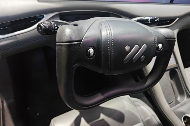 Used IM LS6 2025 Ultra-Powerful Lingxi Intelligent Enjoyment Edition Steering Wheel