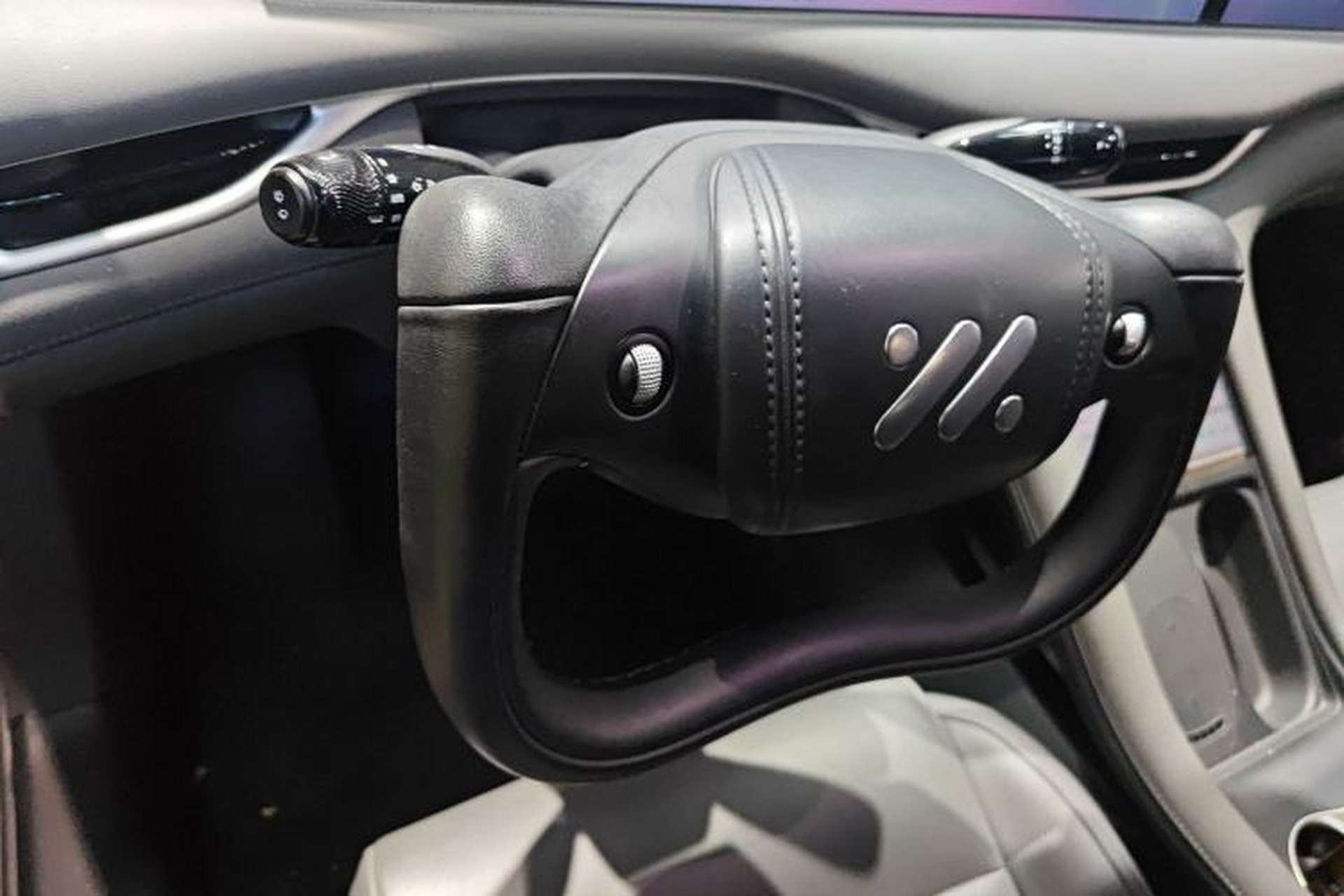 Used IM LS6 2025 Ultra-Powerful Lingxi Intelligent Enjoyment Edition Steering Wheel