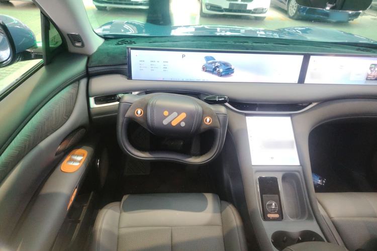Used IM LS6 2025 Lingxi Intelligent Driving Edition Steering Wheel