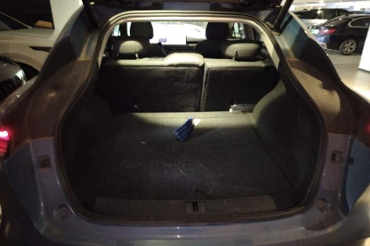 Used IM LS6 2025 Lingxi Intelligent Driving Edition Trunk
