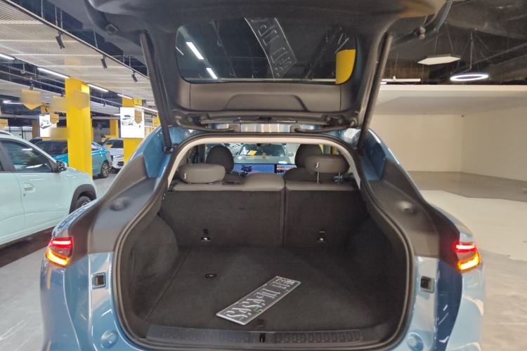 Used IM LS6 2025 Ultra-Powerful Lingxi Intelligent Enjoyment Edition Trunk