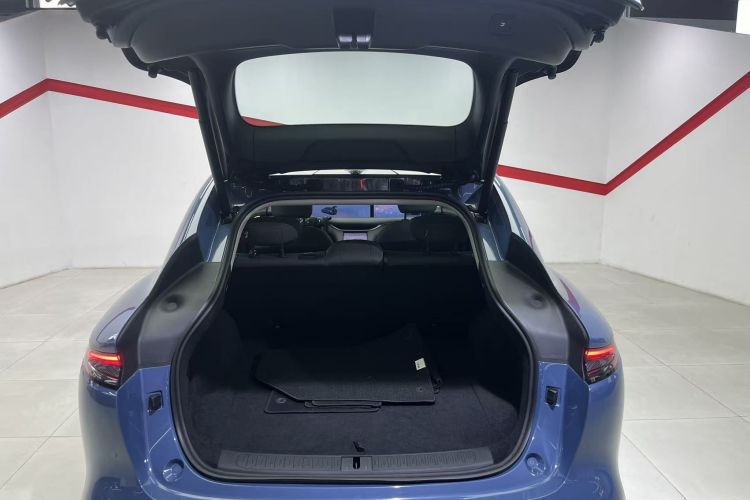 Used IM LS6 2025 Ultra-Powerful Lingxi Intelligent Enjoyment Edition Trunk