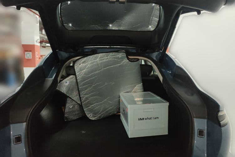 Used IM LS6 2025 Ultra-Powerful Lingxi Intelligent Enjoyment Edition Trunk