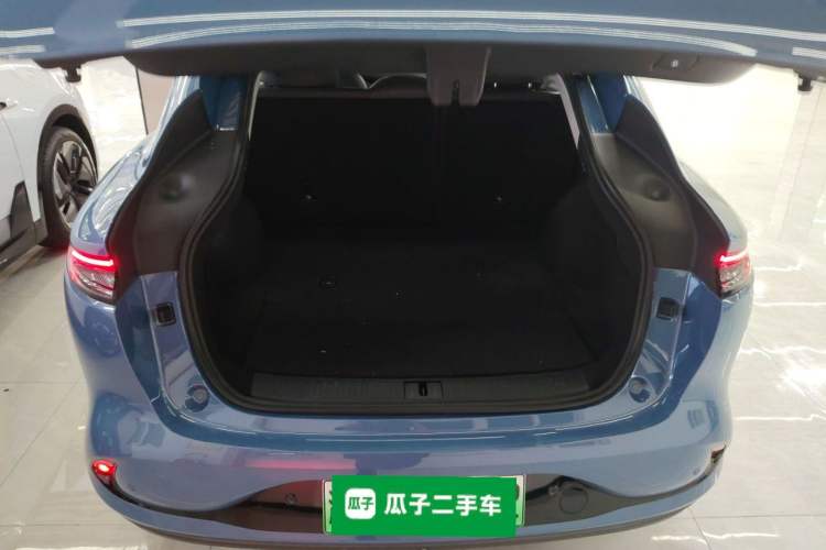 Used IM LS6 2025 Ultra-Powerful Lingxi Intelligent Enjoyment Edition Trunk