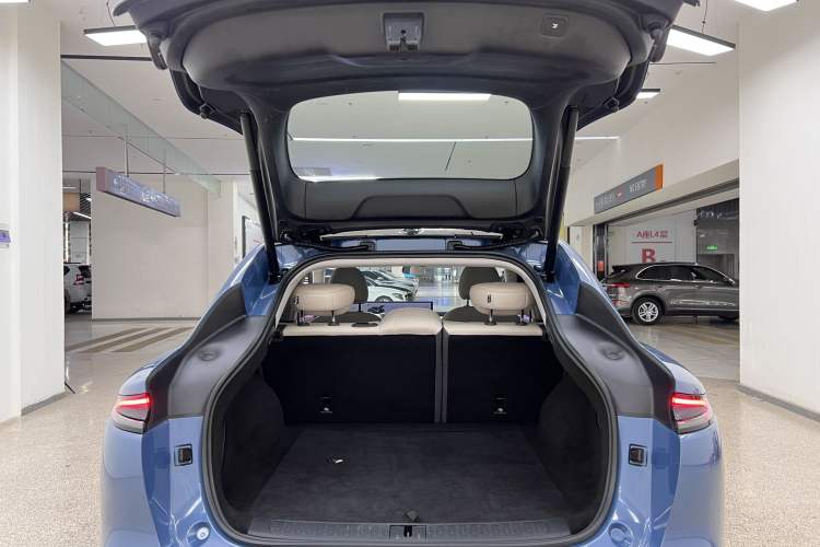 Used IM LS6 2025 Lingxi Intelligent Driving Edition Trunk