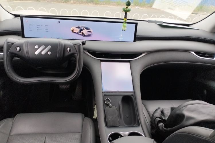 Used IM LS6 2025 Lingxi Intelligent Driving Edition Center Console