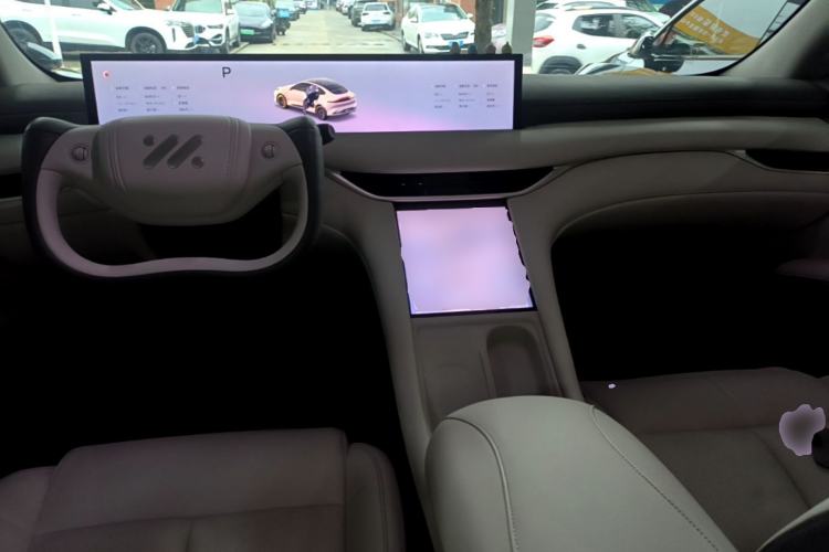 Used IM LS6 2025 Lingxi Intelligent Driving Edition Center Console